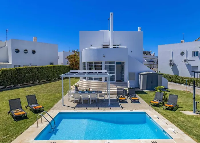וילה Casa Duarte By *